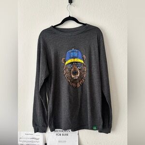 Wild Tribute 4 The Parks Gray Bear Graphic Long Sleeve Tee Size L
